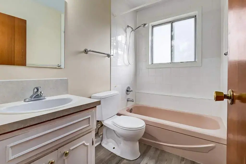 12-2410 15th Avenue, Regina, SK, S4P 1A4 - 6