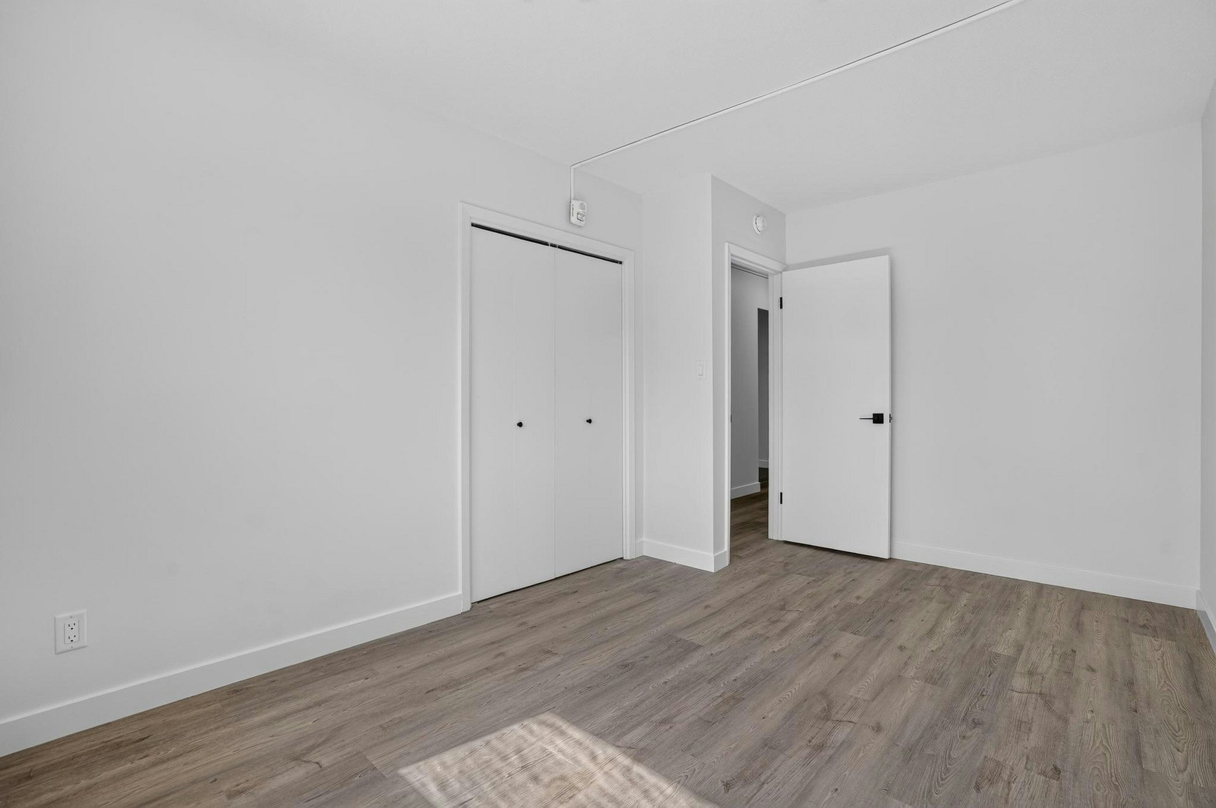01-2175 Rae Street, Regina, SK, S4T 2E8 - 16