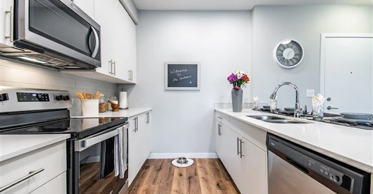 A313-46180 Thomas Road, Chilliwack, BC, V2R 6C6 - 2