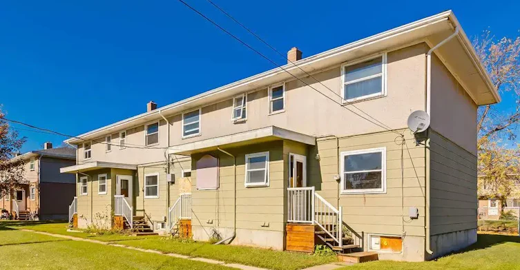 5301A-5307 49 Avenue, Wetaskiwin, AB, T9A 0R2 - 8