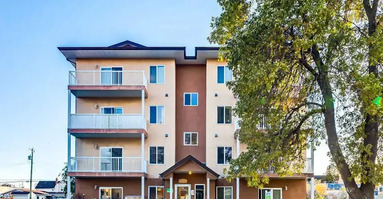 401-5115 52 Avenue, Wetaskiwin, AB, T9A 0X2 - 11