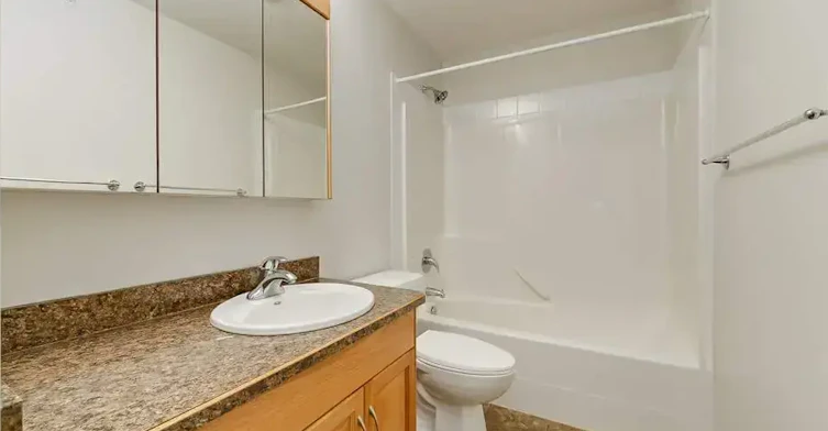 303-5115 52 Avenue, Wetaskiwin, AB, T9A 0X2 - 9