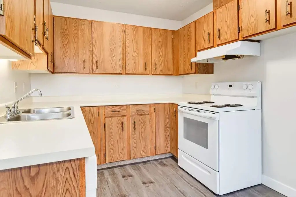 202-5101 52 Avenue, Wetaskiwin, AB, T9A 0X2 - 5