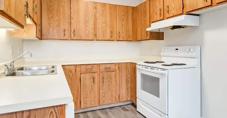 202-5101 52 Avenue, Wetaskiwin, AB, T9A 0X2 - 5