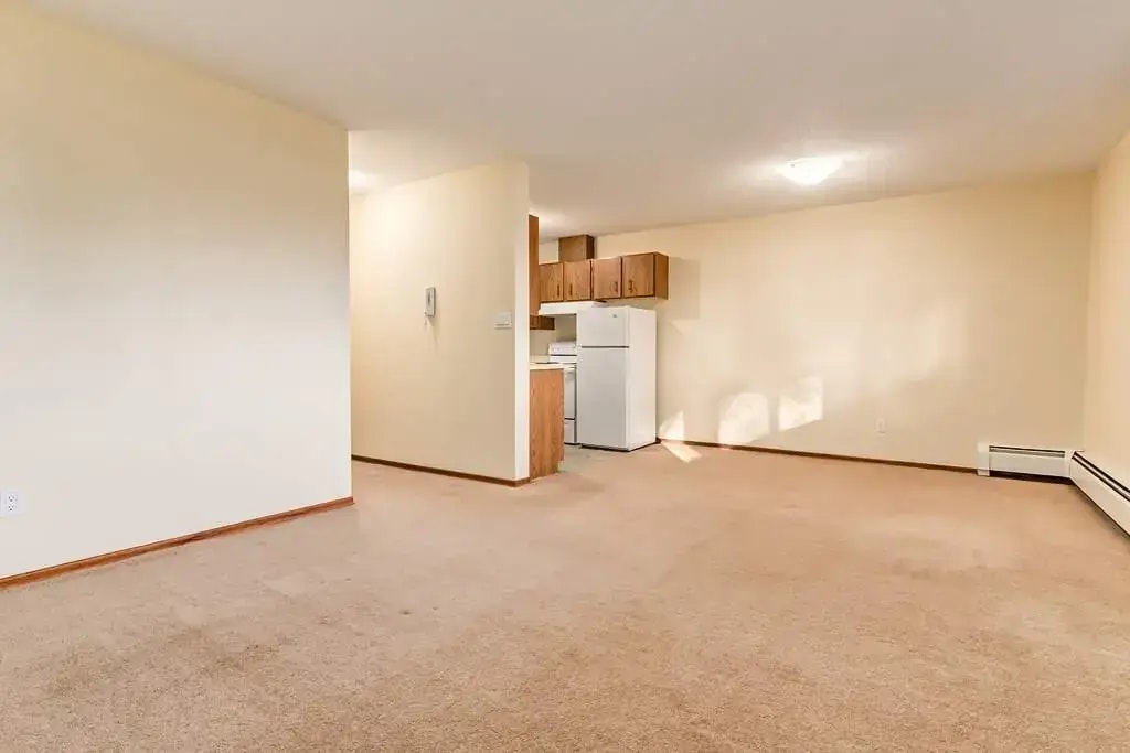 202-5101 52 Avenue, Wetaskiwin, AB, T9A 0X2 - 11