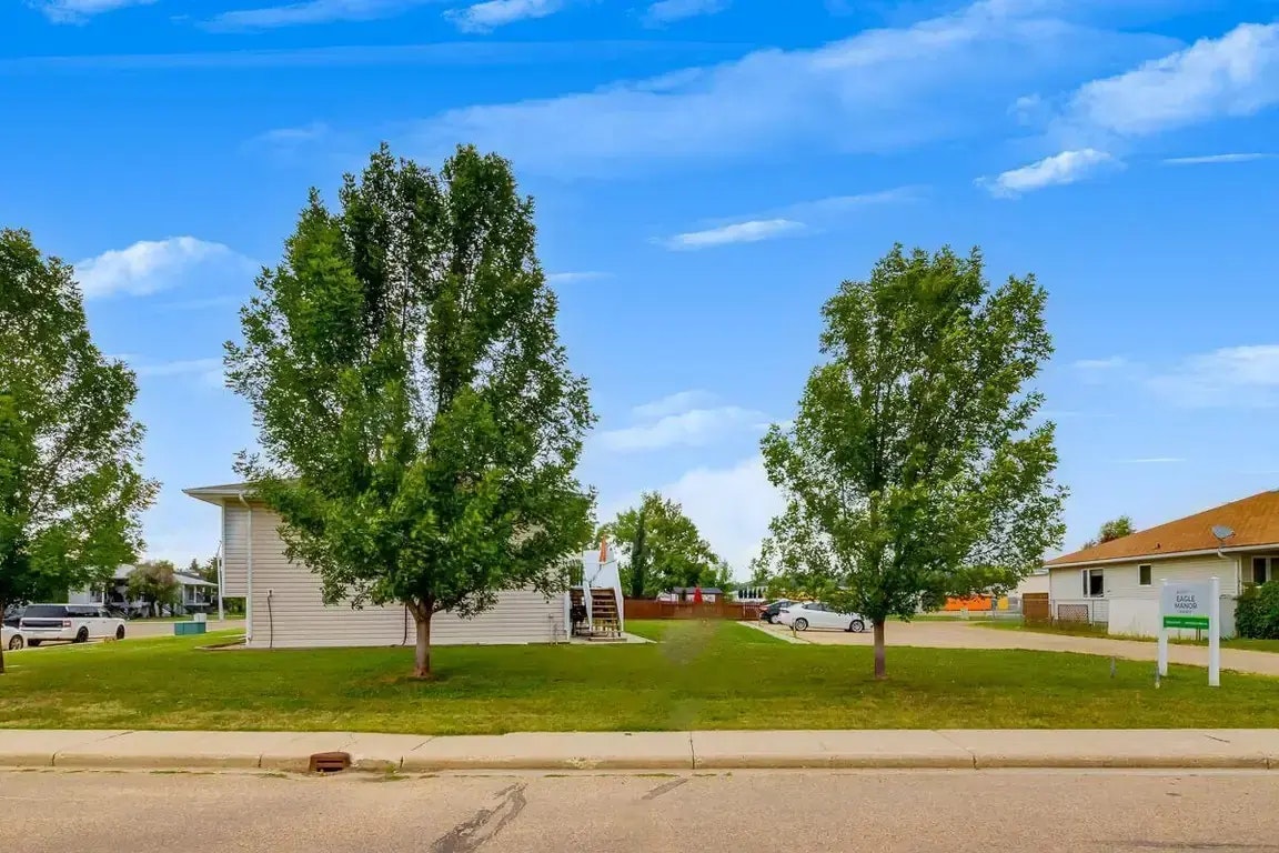B-5633 52 Street, Wetaskiwin, AB, T9A 3A1 - 9