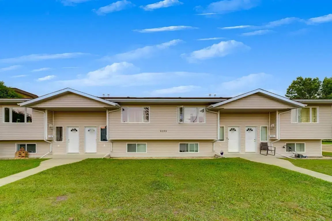 B-5633 52 Street, Wetaskiwin, AB, T9A 3A1 - 8