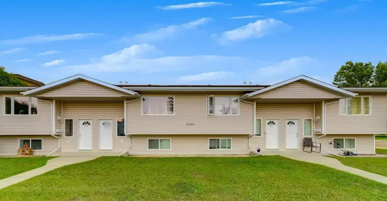 B-5633 52 Street, Wetaskiwin, AB, T9A 3A1 - 8