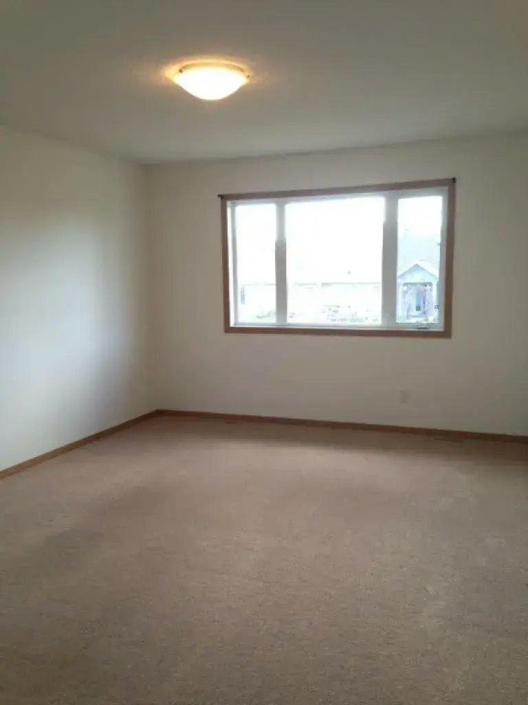 C-5633 52 Street, Wetaskiwin, AB, T9A 3A1 - 4