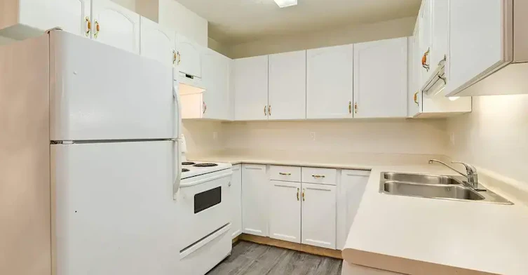 204-5116 53 Avenue, Wetaskiwin, AB, T9A 0Y8 - 5