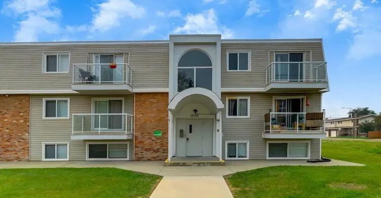 202-10150 153 Street, Edmonton, AB, T5P 2B4 - 11