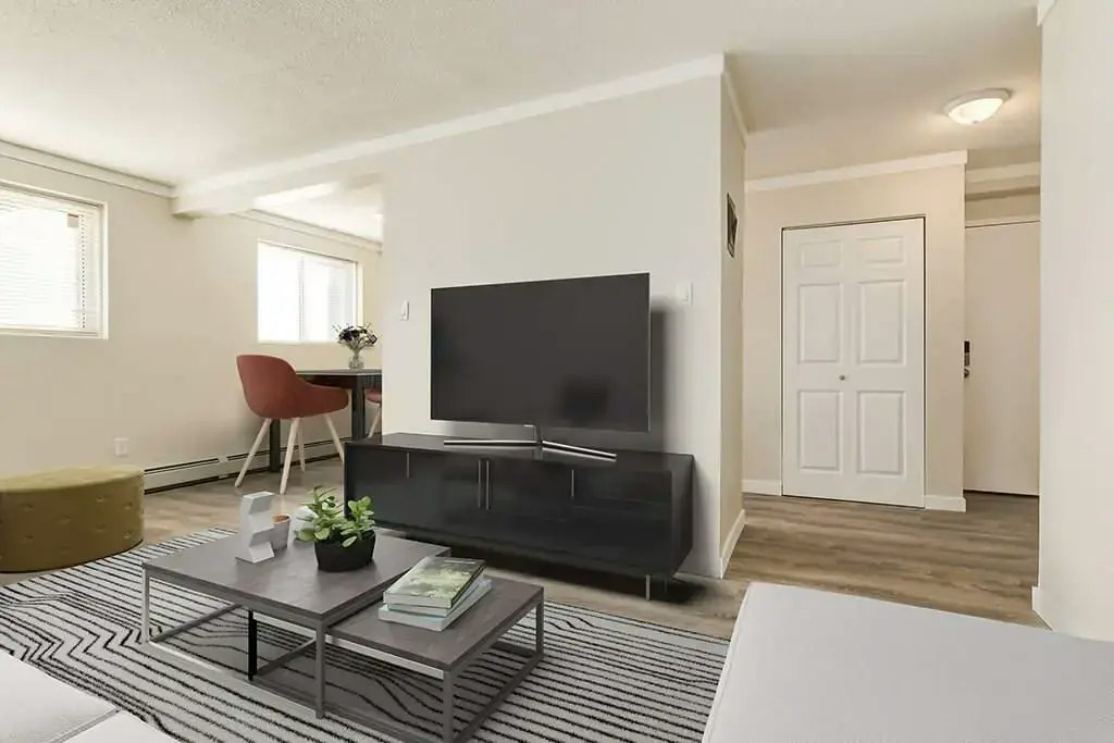 202-10150 153 Street, Edmonton, AB, T5P 2B4 - 6