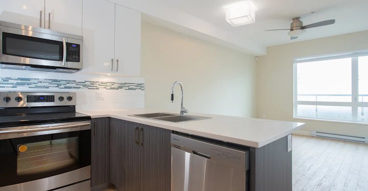203-14000 Riverport Way, Richmond, BC, V6W 1B1 - 2