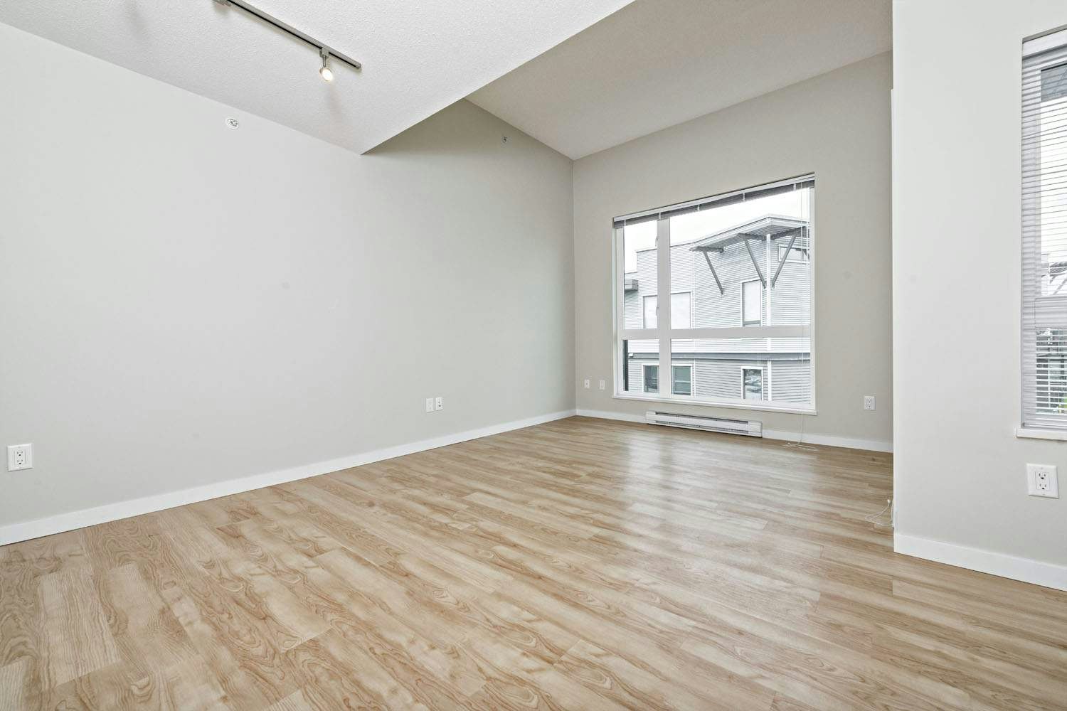 PH09-14088 Riverport Way, Richmond, BC, V6W 1B1 - 5