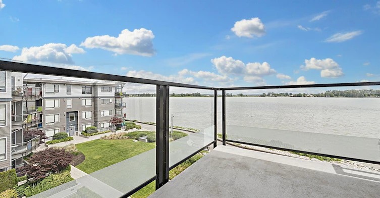 PH09-14088 Riverport Way, Richmond, BC, V6W 1B1