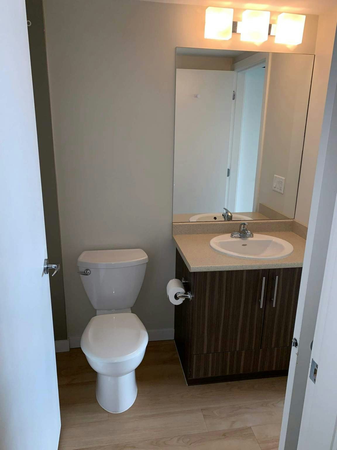 312-14088 Riverport Way, Richmond, BC, V6W 1B1 - 7