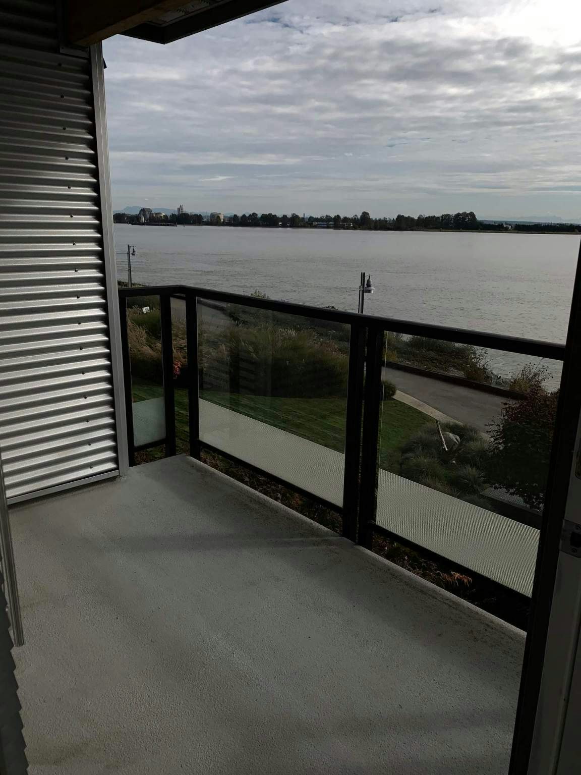 312-14088 Riverport Way, Richmond, BC, V6W 1B1 5