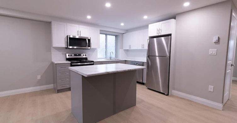 349 Queenston Street, St. Catharines, ON, L2P 2Y1