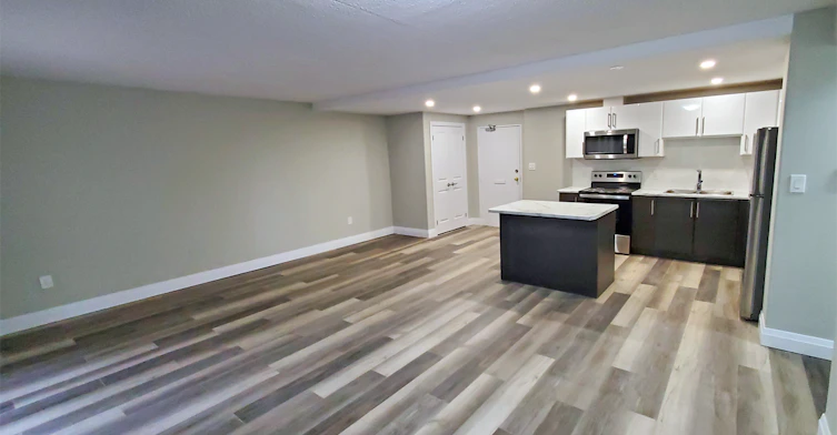 349 Queenston Street, St. Catharines, ON, L2P 2Y1 - 7