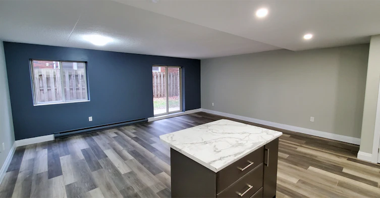 349 Queenston Street, St. Catharines, ON, L2P 2Y1 - 2