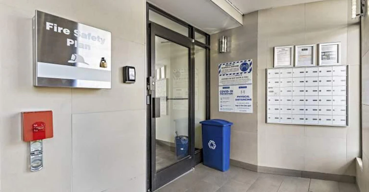 0207-1065 Eglinton Avenue, Toronto, ON, M6C 2E1 - 11