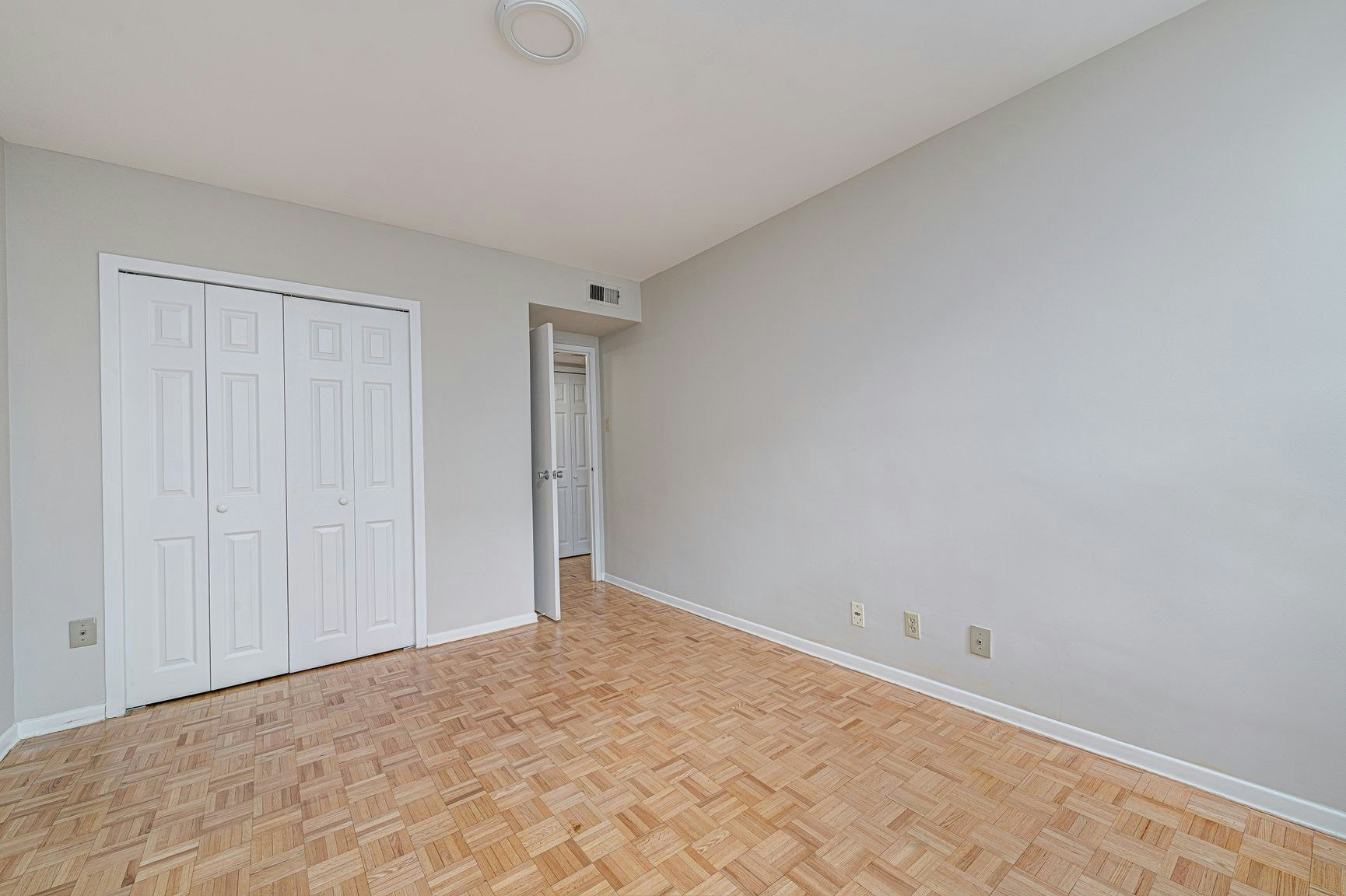 60 Holly Street, Toronto, ON, M4S 2G7 - 9