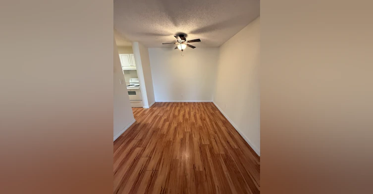 2520 50 Street NW, Edmonton, AB, T6L 7A8 - 10