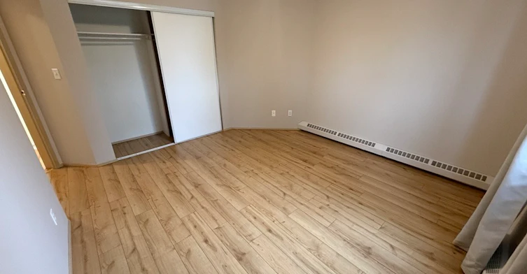 2520 50 Street NW, Edmonton, AB, T6L 7A8 - 16