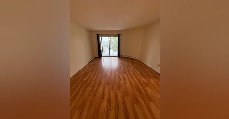 2520 50 Street NW, Edmonton, AB, T6L 7A8 - 9
