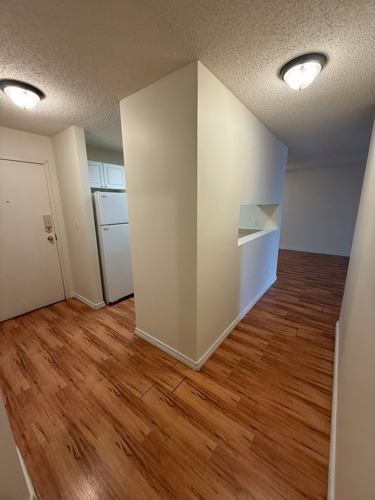 2520 50 Street NW, Edmonton, AB, T6L 7A8 - 4