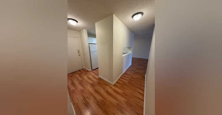 2520 50 Street NW, Edmonton, AB, T6L 7A8 - 4