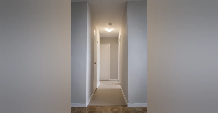 2247 Hurontario Street, Mississauga, ON, L5A 2G2 - 5