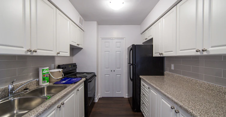 1211-1407 Royal York Road, Toronto, ON, M9P 3A6 - 9