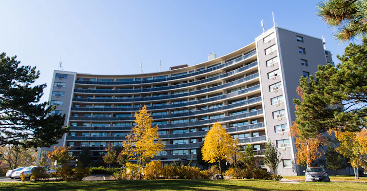 906-2 Triburnham Place, Toronto, ON, M9C 3P4