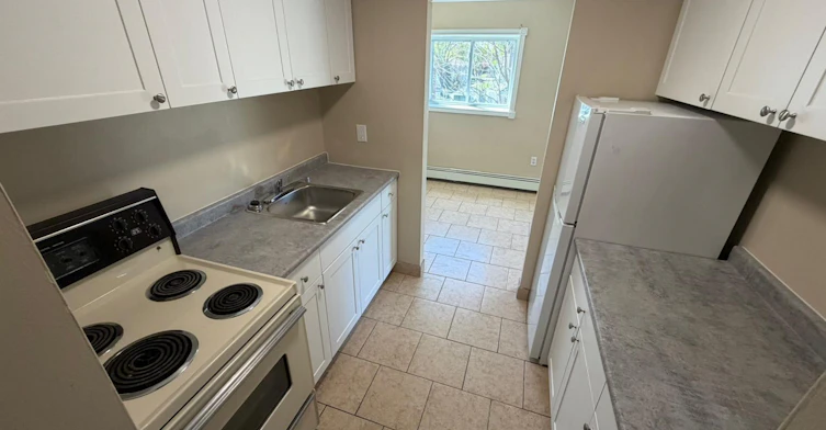 830 Wellington Street, Sarnia, ON, N7T 1J5 - 8