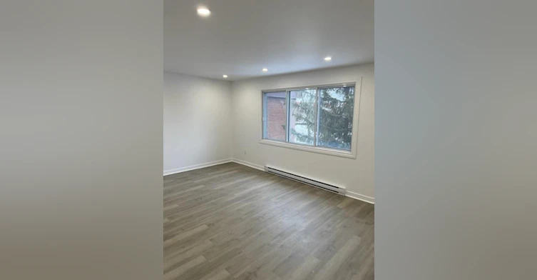 114-4635 Clanranald Avenue, Montréal, QC, H3X 2R7 - 8