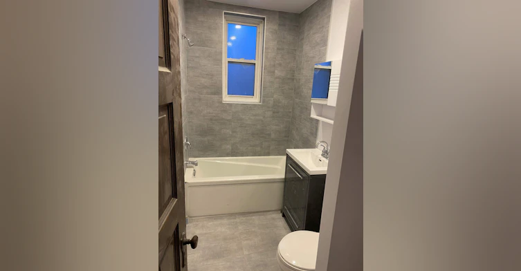 1-4201 Decarie Boulevard, Montréal, QC, H4A 3J8 - 4