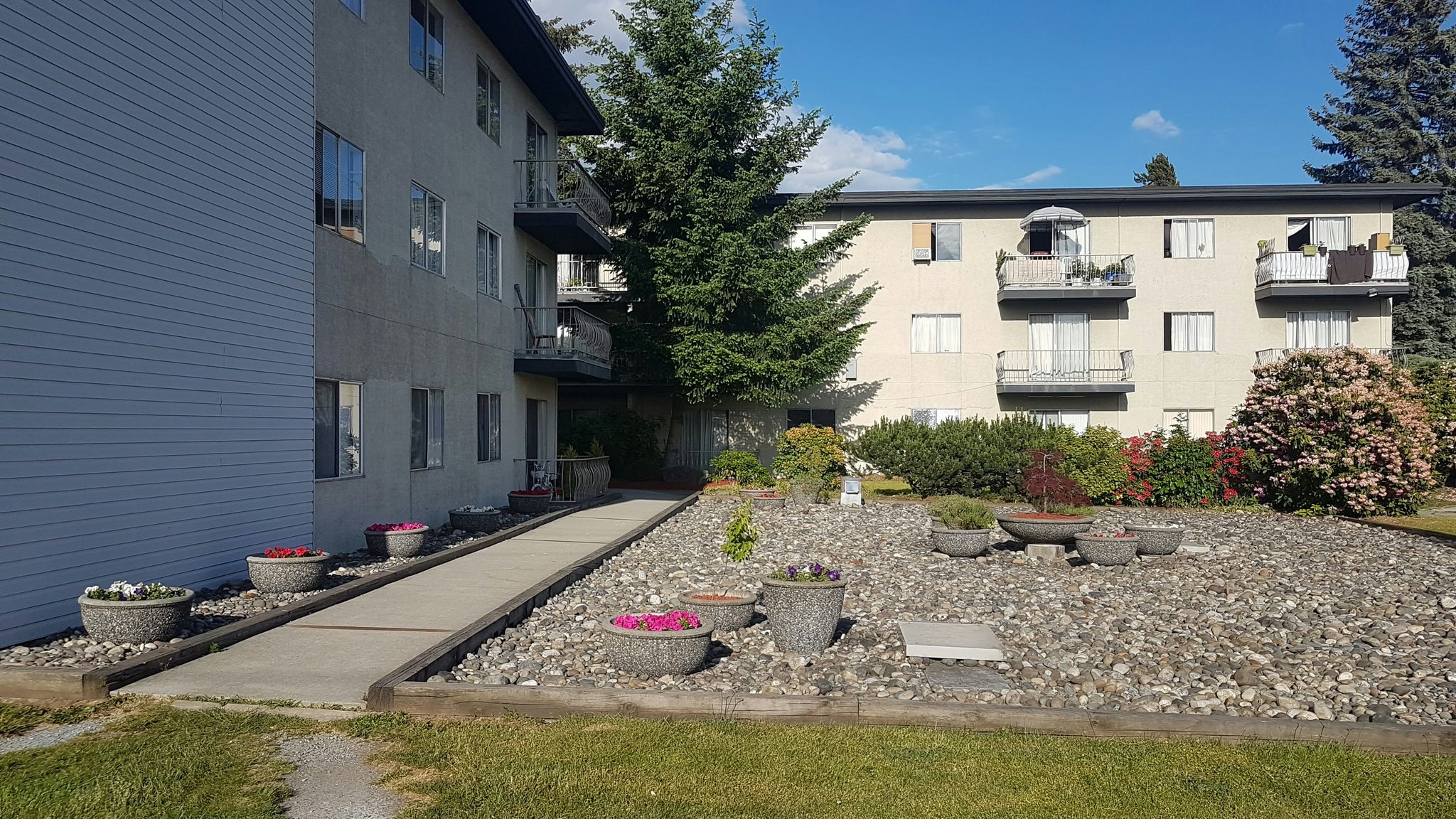 217-6355 Kingsway, Burnaby, BC, V5E 1C9 - 2