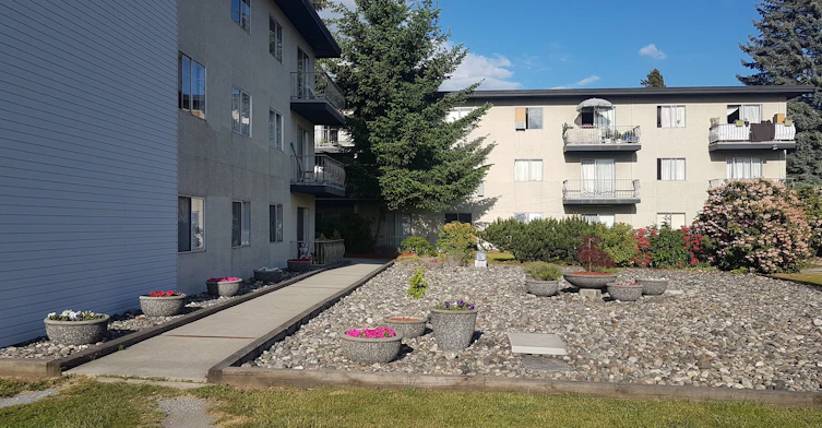217-6355 Kingsway, Burnaby, BC, V5E 1C9 - 2