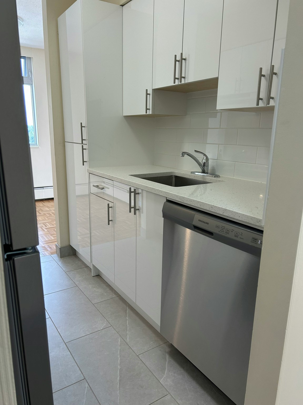 1006-1875 Bellevue Avenue, West Vancouver, BC, V7V 1B3