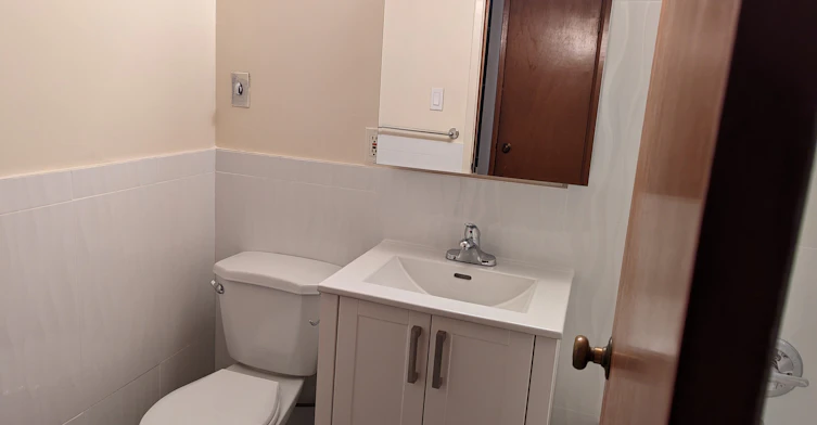 902-1220 Cardero Street, Vancouver, BC, V6G 2H7 - 4