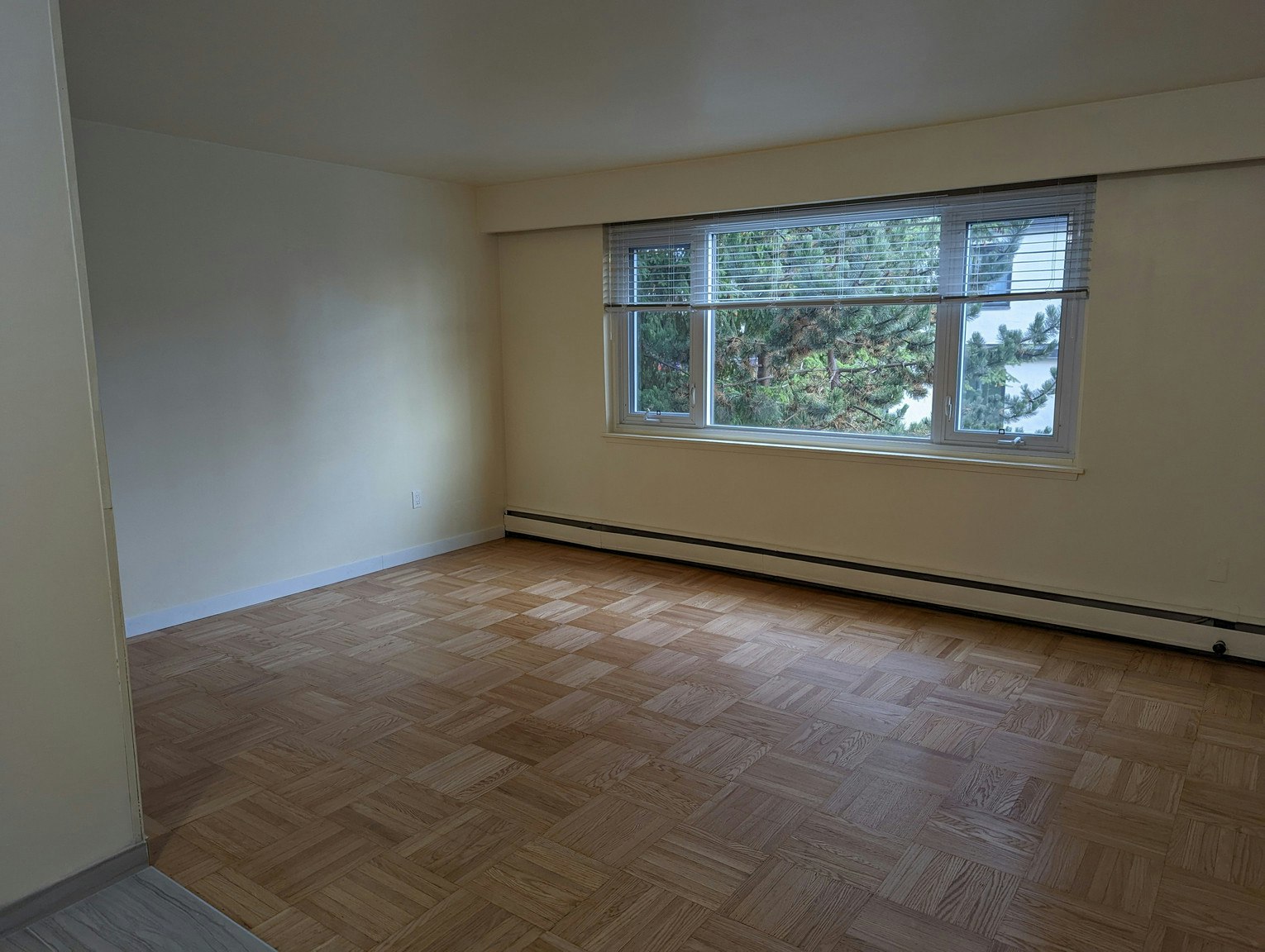 902-1220 Cardero Street, Vancouver, BC, V6G 2H7