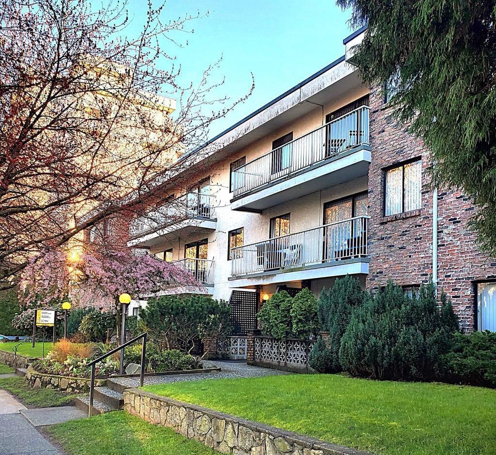 201-590 WEST 12th Avenue, Vancouver, BC, V6Z 1M2 - 2