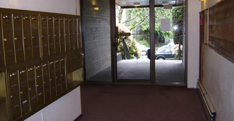 307-2240 Triumph Street, Vancouver, BC, V5L 1L3 - 5
