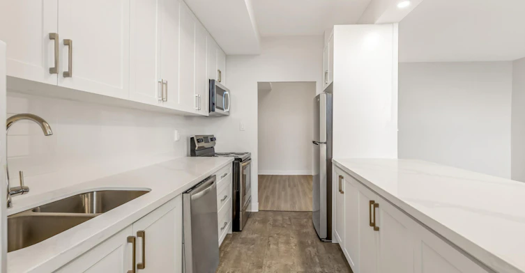 20 Graydon Hall Drive, Toronto, ON, M3A 2Z9 - 5