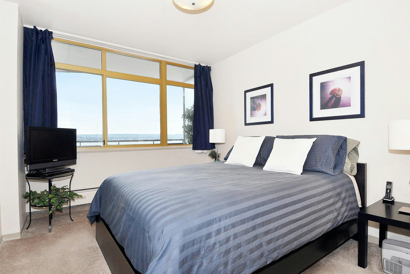 1600 L Beach Avenue, Vancouver, BC, V6G 1Y6 - 3