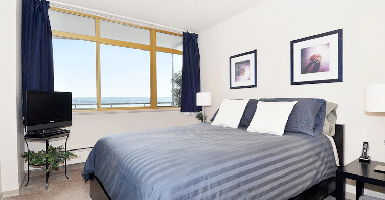 1600 L Beach Avenue, Vancouver, BC, V6G 1Y6 - 3