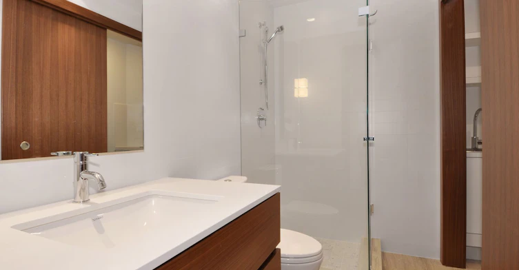 1600 L Beach Avenue, Vancouver, BC, V6G 1Y6 - 12