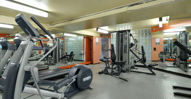 1600 L Beach Avenue, Vancouver, BC, V6G 1Y6 - 10