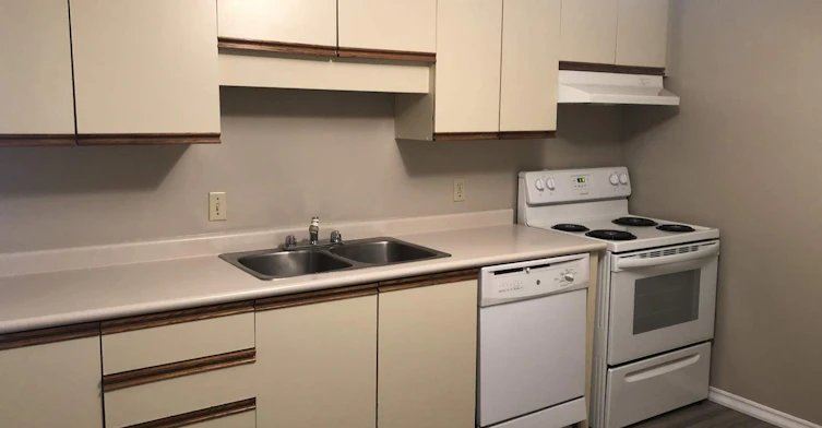 1014-35 Green Valley Drive, Kitchener, ON, N2P 2A5 - 5